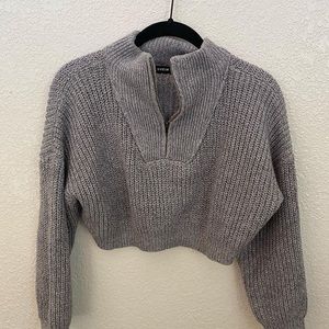 Shein crop sweater the material is knit and thick